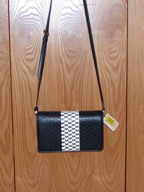 Blk and white MK purse